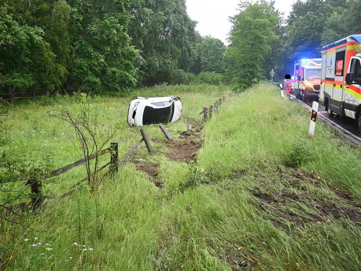 Verunfallter Pkw L 212 (Archiv)