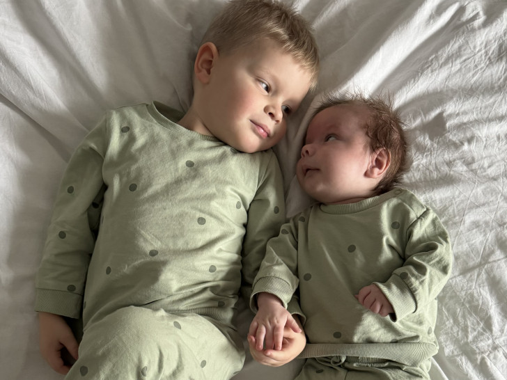 Toni (rechts) mit seinem großen Bruder Lino.