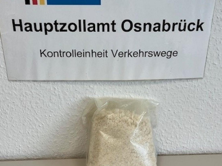 Osnabrücker Zoll stellt ein Kilogramm 2-CMC sicher  (Archiv)