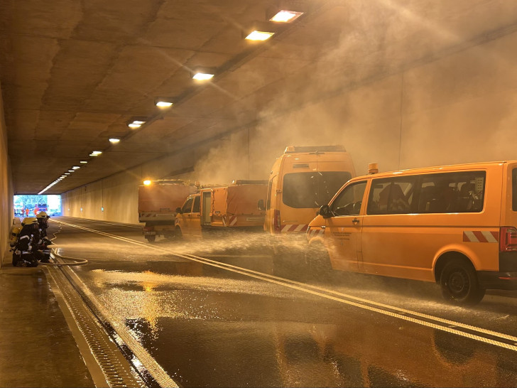 Die Einsatzkräfte bei der Übung im Hasselkopftunnel Braunlage.