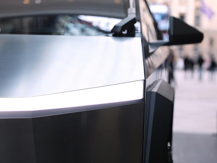 Cybertruck von Tesla (Archiv)