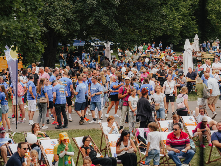 Über 10.000 Teilnehmer und Besucher verwandelten den Braunschweiger Bürgerpark in eine riesige Charity-Arena.