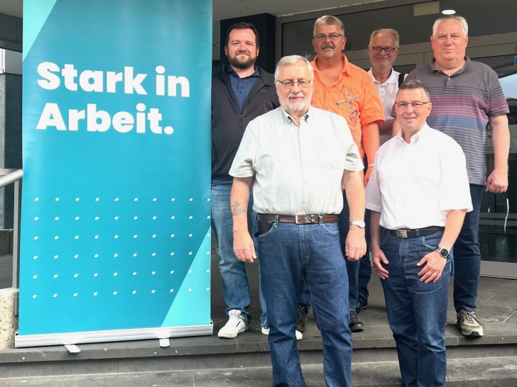 Markus Hulm (Vorsitzender, IG Metall), Jürgen Mainka (stellv. Vorsitzender und Schriftführer, ver.di), Heiko Vogtland (stellv. Vorsitzender, IG Metall), Klaus-Peter Blechner (GdP), Michael Kleber (DGB-Regionsgeschäftsführer), Manfred Fuhrmann (NGG) (v. li.).