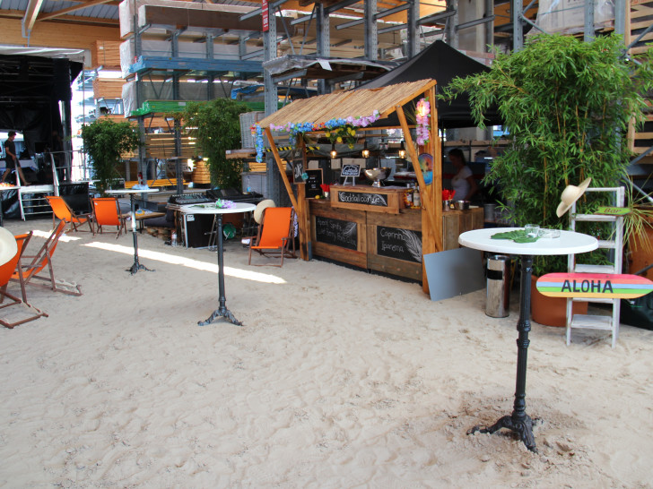 Vom 15. bis zum 31. August findet auf dem Klesmerplatz der StadtStrand Salzgitter statt.