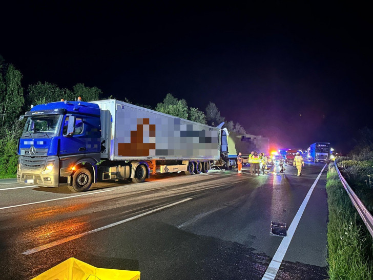 Auf der A2 kam es zu einem schweren Lkw-Unfall.