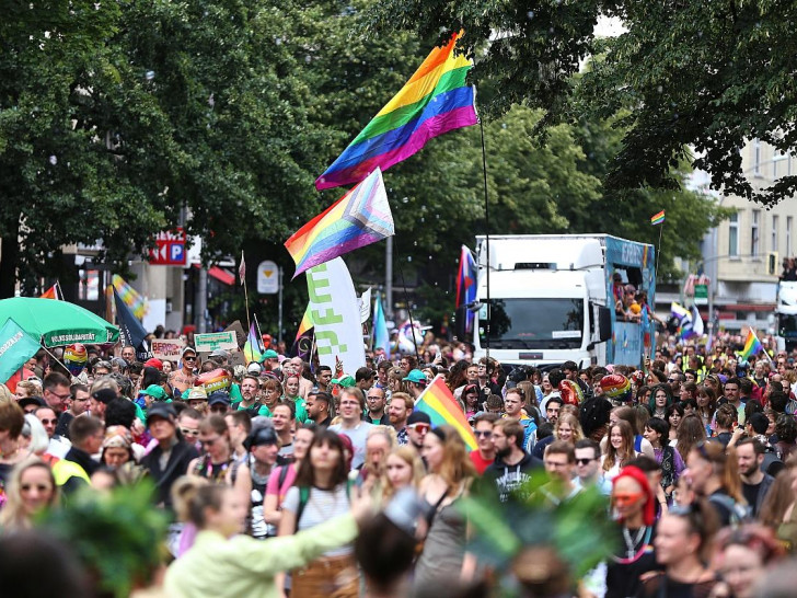 Parade zum Christopher-Street-Day am 26.07.2025