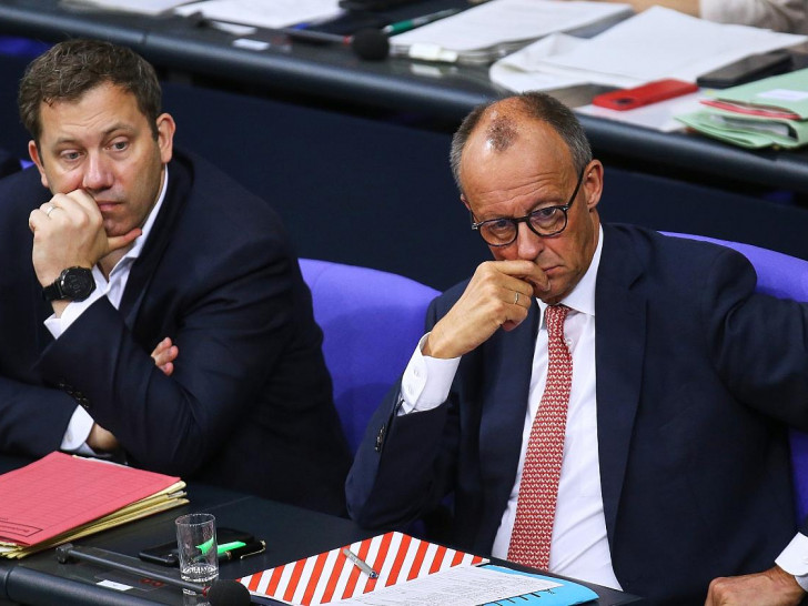 Lars Klingbeil und Friedrich Merz (Archiv)