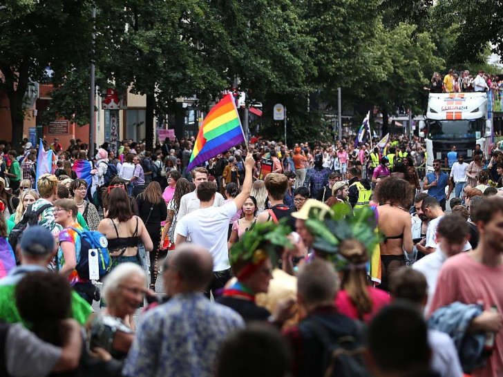 Parade zum Christopher-Street-Day in Berlin am 26.07.2025