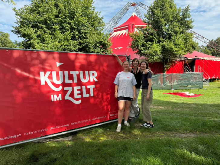 Derzeit befindet sich das Festivalgelände im Aufbau.