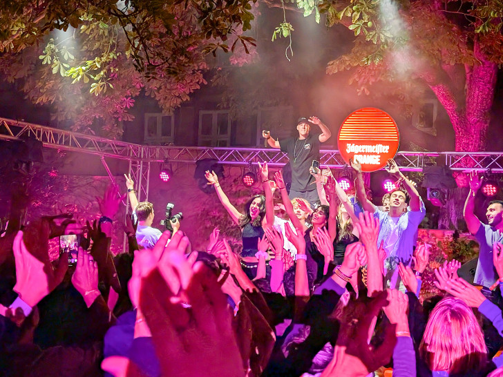 Die exklusive Jägermeister ORANGE Night in Wolfenbüttel ließ die Gäste ordentlich feiern.