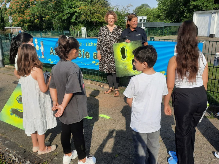 Stellvertretend für alle Schulen in Salzgitter fanden in der letzten Woche Präventionsmaßnahmen der Polizei an der Grundschule am See statt