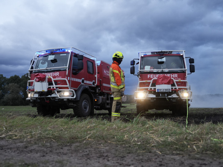 Diese Fahrzeuge des Typs CCFM Niedersachsen sind speziell für die Vegetationsbrandbekämpfung am Boden ausgerüstet.