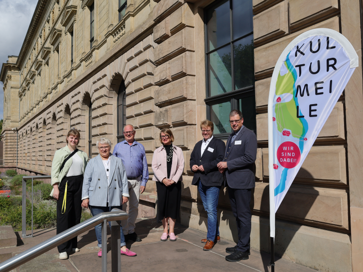 Das Team der Kulturmeile: Jannika Fricke (Staatstheater Braunschweig), Karina Wiench (Herzog Anton Ulrich-Museum), Dr. Peter Joch (Städtisches Museum Braunschweig), Barbara Hofmann-Johnson (Museum für Photographie Braunschweig), Daniel Keding (Städtische Musikschule Braunschweig), Dr. Thomas Richter (Herzog Anton Ulrich-Museum)