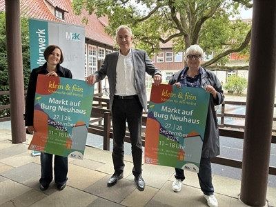 von links: Melanie Prost, Kai-Uwe Hirschheide und Monika Kiekenap-Wilhelm freuen sich auf einen vielseitigen Markt auf der Burg Neuhaus.