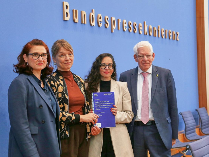 Ergebnisse des Forschungsprojekts "Antisemitismus in Deutschland - Auswirkungen des 7. Oktober 2023" am 30.09.2025