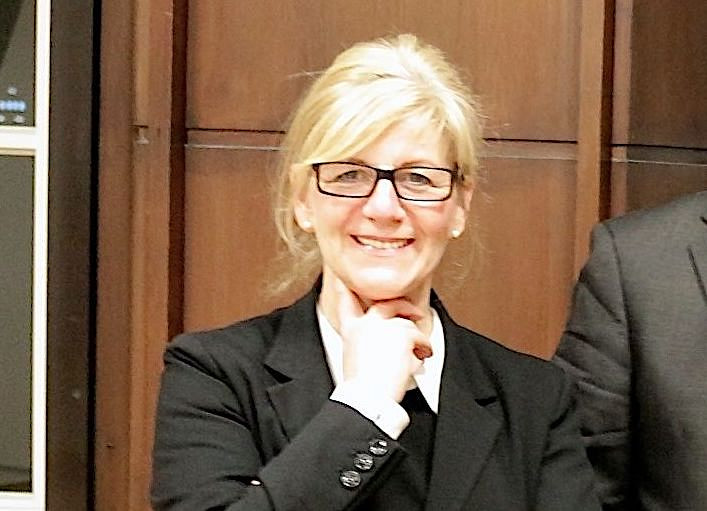 Dr. Anja Hesse.