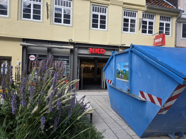 In der Filiale in der Langen Herzogstraße tut sich derzeit etwas.