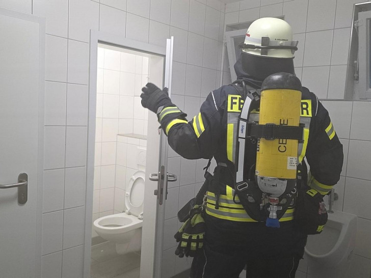 Celle: Feuer auf öffentlicher Toilette  (Archiv)