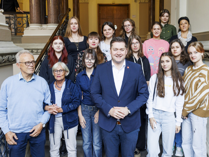Oberbürgermeister Dr. Thorsten Kornblum empfing die Gäste im Rathaus.