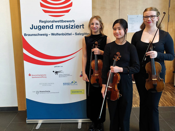 Erfolgreiches Violintrio (von links): Anna Bombala, Lovelyn Nasarani und Lilly Marie Diehl.
