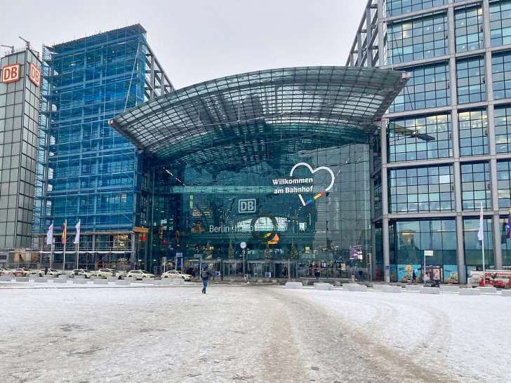 Schnee am Berliner Hauptbahnhof