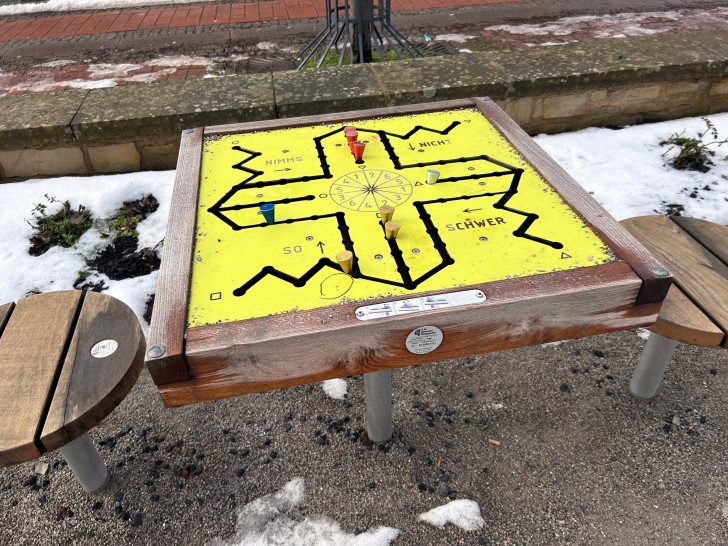 Der Spieltisch wurde Ziel von Vandalen.