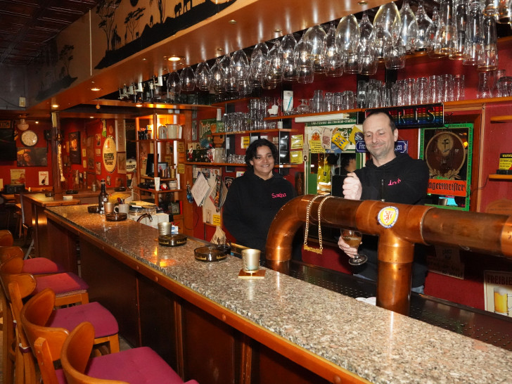 Sarina und Andreas führen die Kleine Kaschemme weiter.