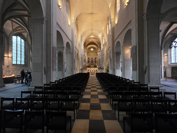 Der Festgottesdienst findet im Dom statt.