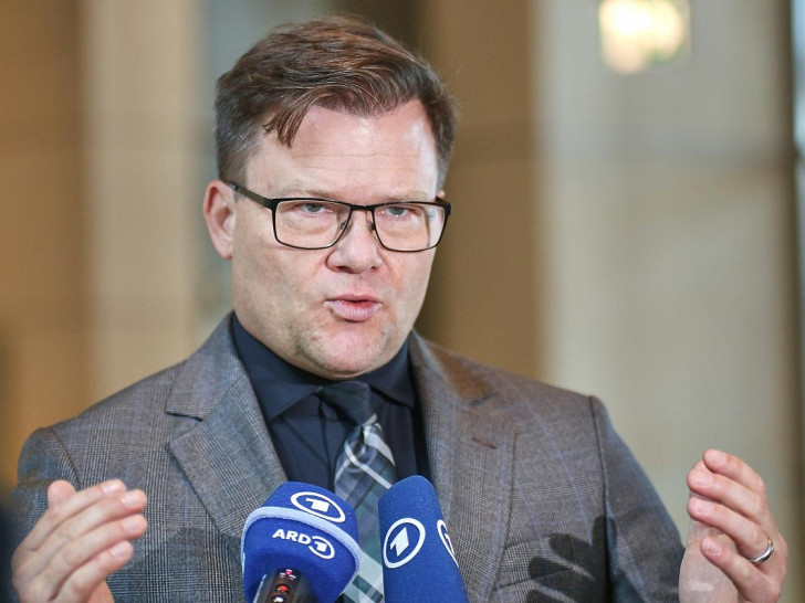 Carsten Schneider am 16.10.2026
