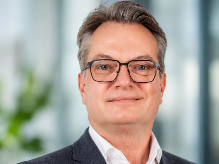 Arne Singpiel wird Fraktionsvorsitzender.