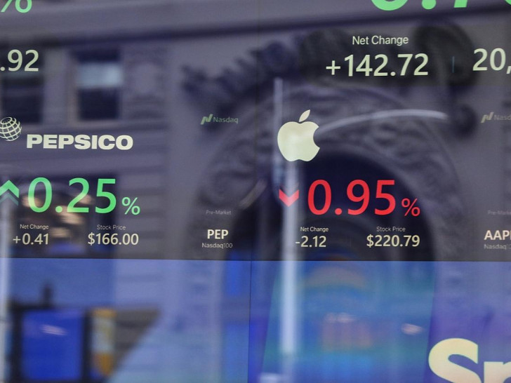 Börsenkurse von Pepsico und Apple (Archiv)