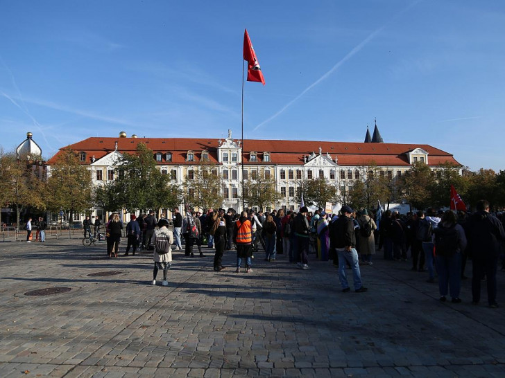 Anti-AfD-Protest vor dem Landtag von Sachsen-Anhalt am 06.10.2026