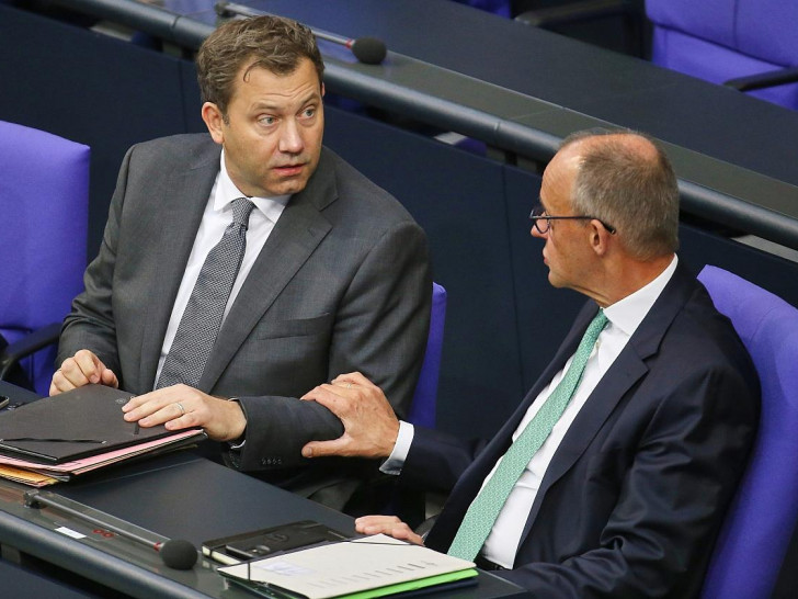 Lars Klingbeil und Friedrich Merz (Archiv)