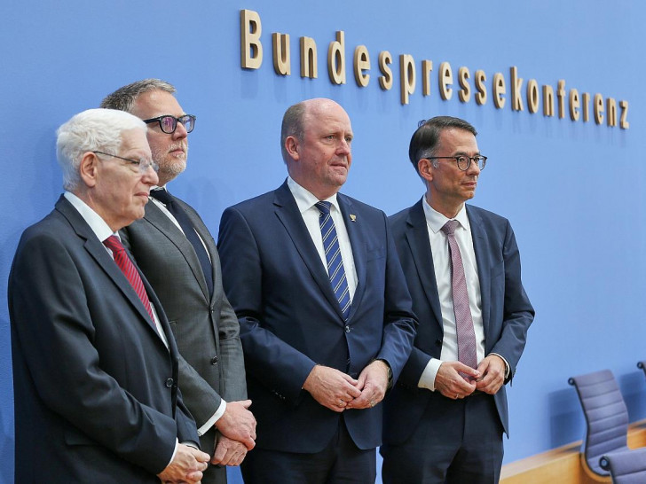 Gutachten zum Gesetzentwurf zur Strafbarkeit der Leugnung des Existenzrechts Israels am 05.10.2026