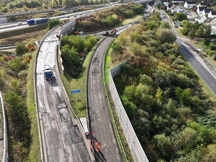 Arbeiten im Autobahndreieck Braunschweig-Südwest.