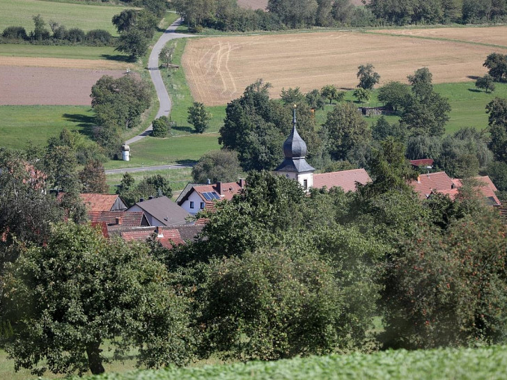Häuser in einem Dorf (Archiv)