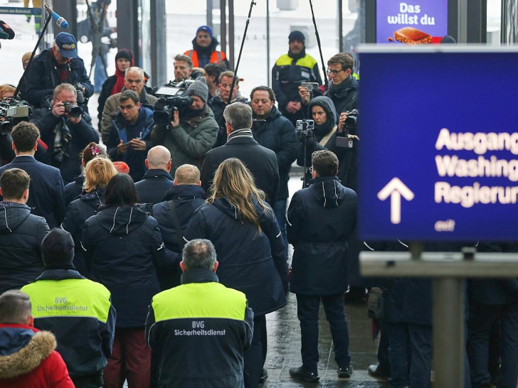 Schweigeminute nach Tod von Zugbegleiter (Archiv)