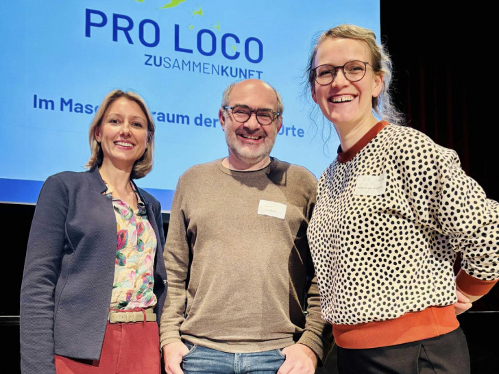 Zwei starke Förderprogramme im Landkreis Wolfenbüttel machen sich auf den Weg: Klasse Orte und Denk Dein Dorf. Vertreten durch Heide Gebhardt, Sven Volkers und Johanna von Anshelm.