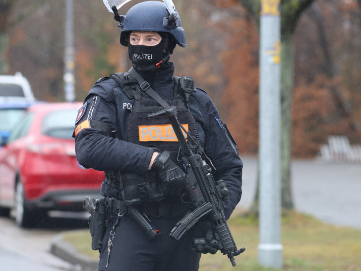 Auch eine Spezialeinheit der Polizei kam beim Amok-Alarm im Februar in Salzgitterzum Einsatz.