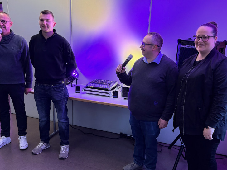 Die Goslarer Jugendfeuerwehr freut sich über das neue Equipment.