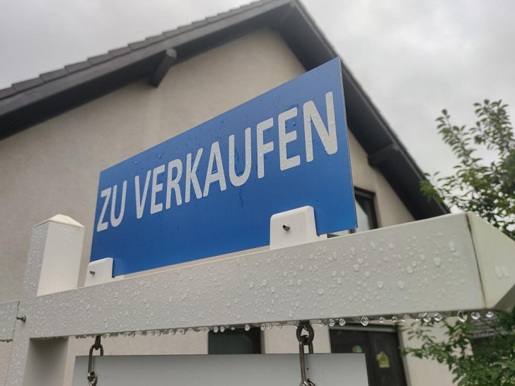 "Zu Verkaufen"-Schild (Archiv)