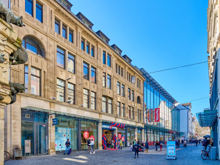 Am Damm gibt es ein neues Schuhgeschäft.