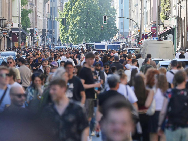 Menschenmassen (Archiv)