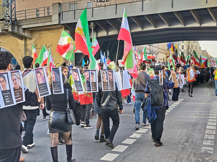 Demo für Regime-Wechsel im Iran (Archiv)