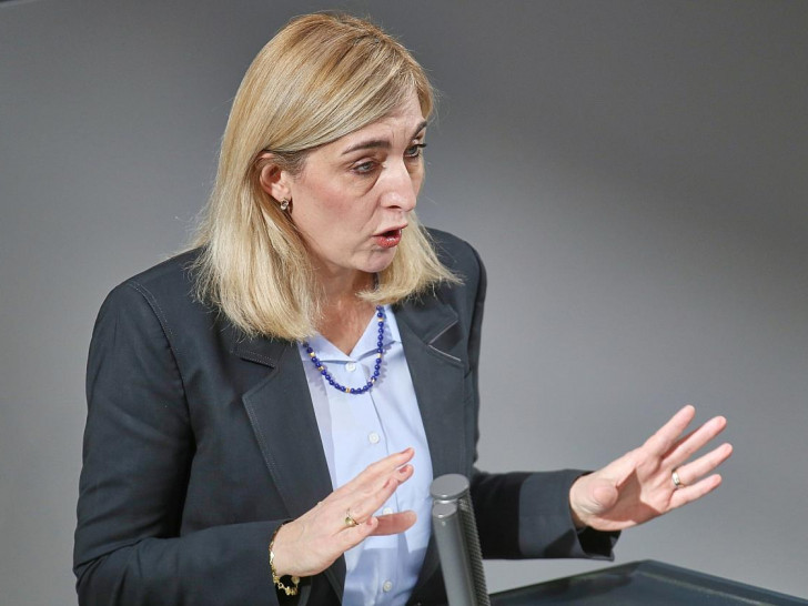 Nina Warken am 27.02.2026