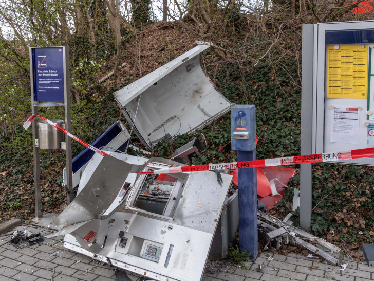 Ein zerstörter Automat in Salzgitter.