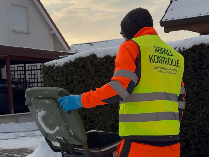 Im Februar wurden Biotonnen auf Fremdstoffe kontrolliert.
