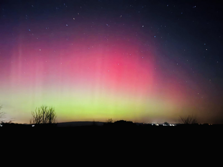 Erst im Januar tauchten Polarlichter den Himmel in ein buntes Farbenmeer.
