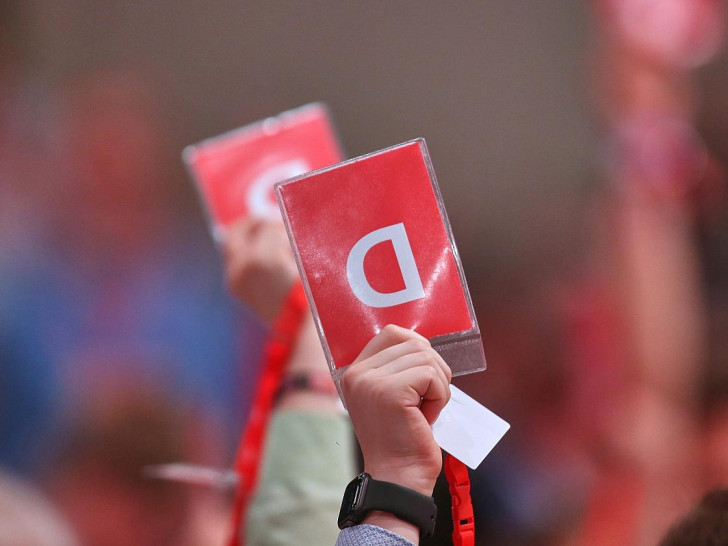 Abstimmung auf SPD-Parteitag (Archiv)