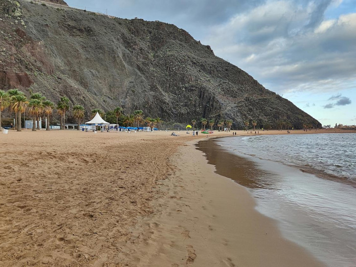 Weißer Sandstrand auf Teneriffa (Archiv)
